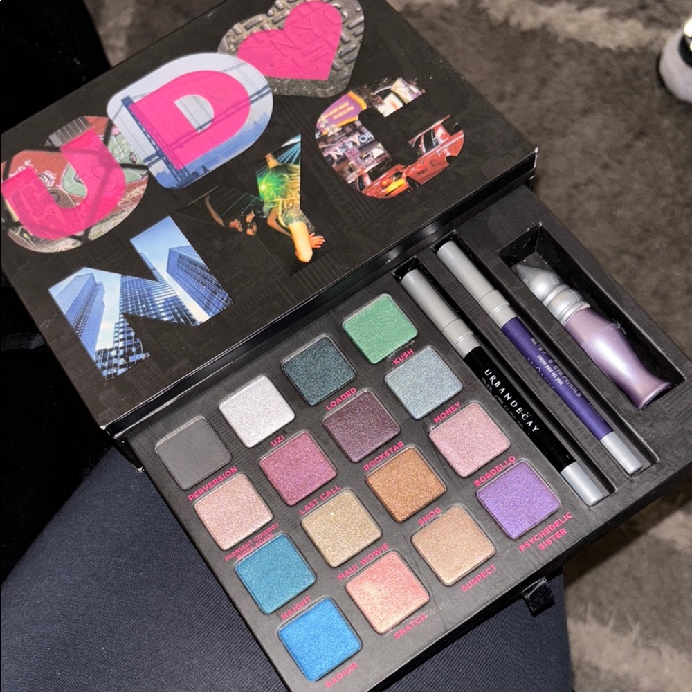 Urban Decay Eyeshadow Palette with Vibrant Colors